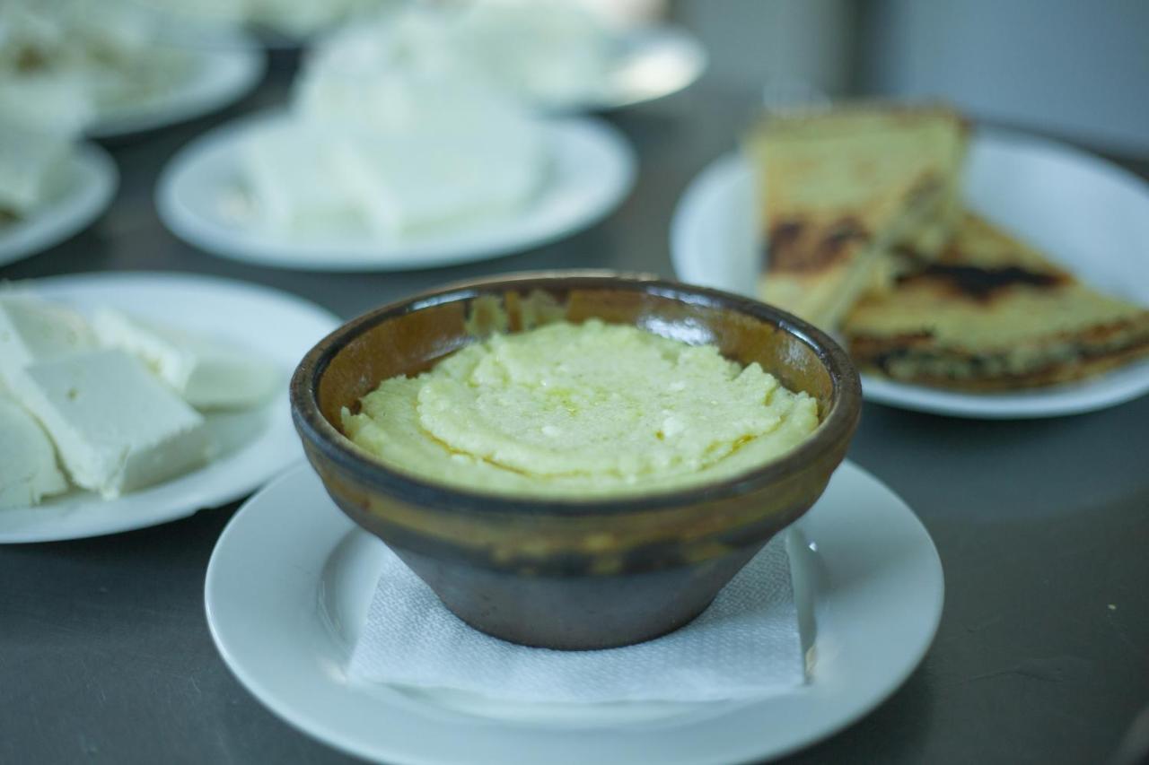 ולבונה Fusha E Gjes Hotel מראה חיצוני תמונה