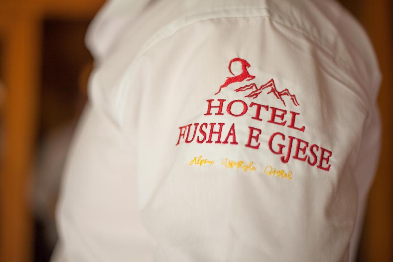 ולבונה Fusha E Gjes Hotel מראה חיצוני תמונה