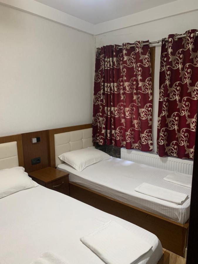 ולבונה Fusha E Gjes Hotel מראה חיצוני תמונה