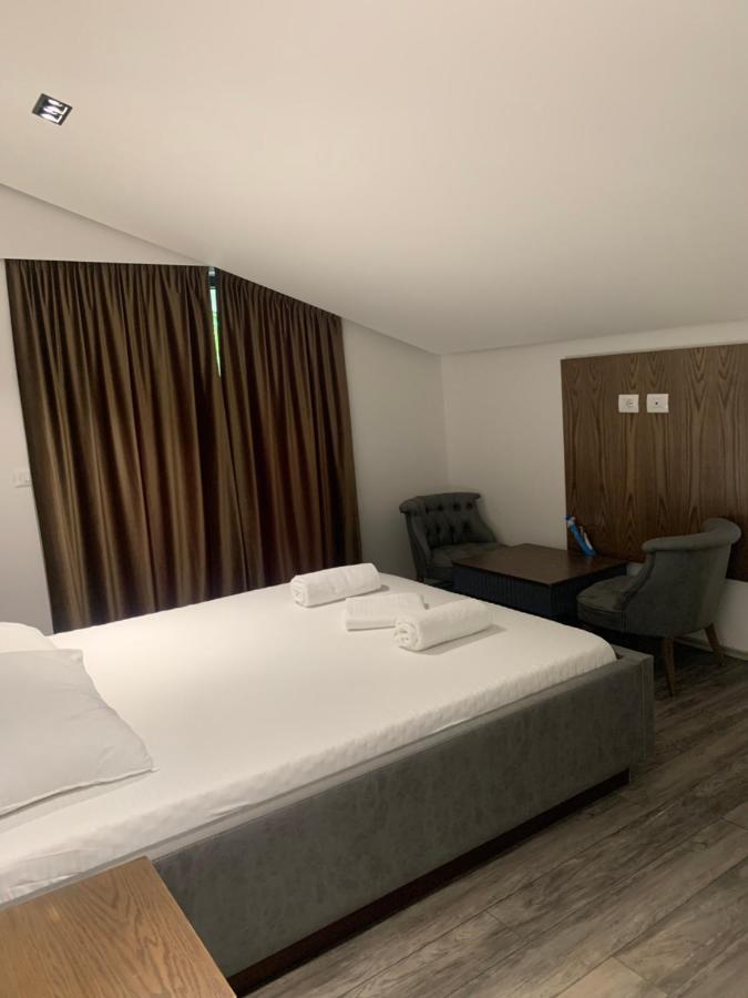 ולבונה Fusha E Gjes Hotel מראה חיצוני תמונה