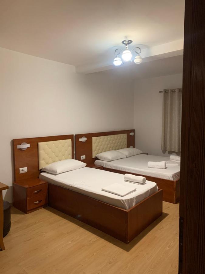 ולבונה Fusha E Gjes Hotel מראה חיצוני תמונה